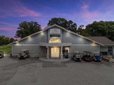 /international/us/100-w-saddle-portage-wi-110101096403/