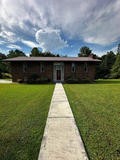 /international/us/111-hutton-court-dayton-tn-110108279293/