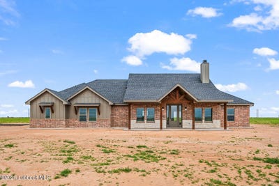/international/us/15706-n-farm-to-market-rd-179-shallowater-tx-110100096589/