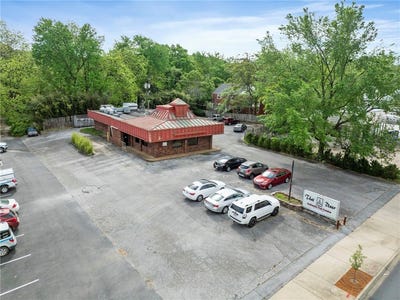 /international/us/514-n-college-avenue-fayetteville-ar-110107729065/