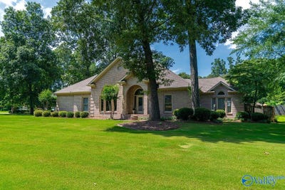 /international/us/11-golden-oak-drive-trinity-al-110100381087/