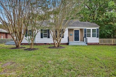 /international/us/122-e-bayshore-boulevard-jacksonville-nc-110103298715/