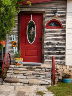 /international/us/117-reading-avenue-n-kerrville-tx-110108882428/