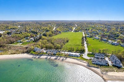 /international/us/60-robbins-road-plymouth-ma-110107998375/