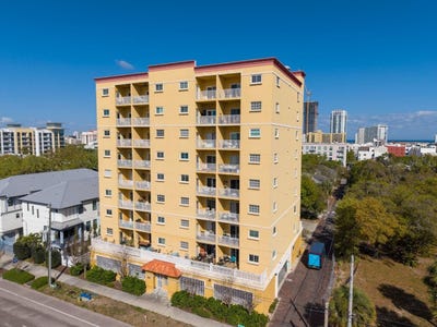 /international/us/316-8th-street-s-st-petersburg-fl-110106952444/