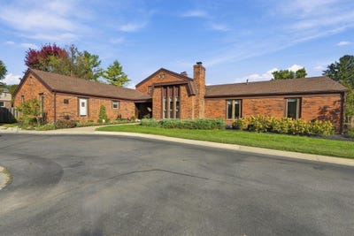 /international/us/4261-chaucer-lane-columbus-oh-110120485071/