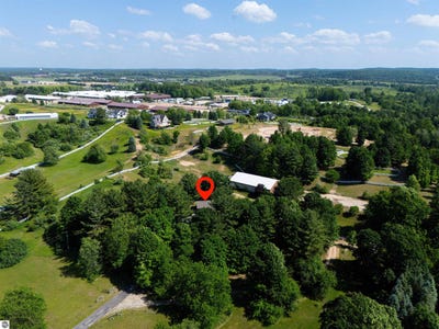 /international/us/6036-brackett-road-williamsburg-mi-110097709862/