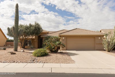/international/us/2328-e-desert-pueblo-pass-green-valley-az-110120459572/