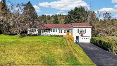 /international/us/38-emerald-street-hume-ny-110120462830/
