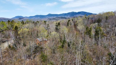 /international/us/2029-fox-hollow-road-carrabassett-valley-me-110099450457/