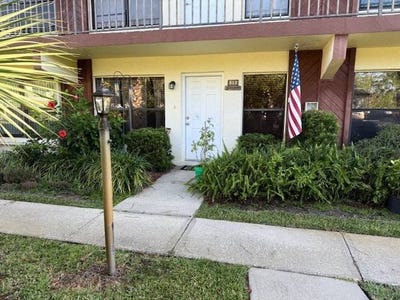 /international/us/108-la-costa-ln-daytona-beach-fl-110104127206/