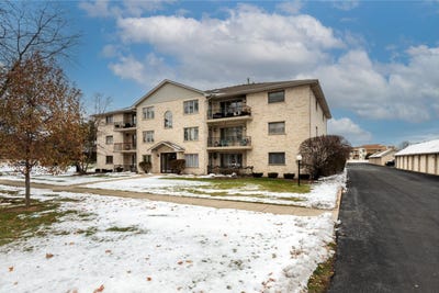 /international/us/6640-183rd-street-tinley-park-il-110106957289/