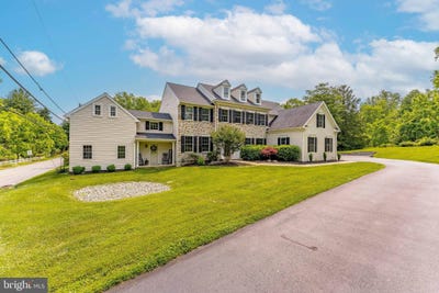 /international/us/975-s-waterloo-road-devon-pa-110100223197/