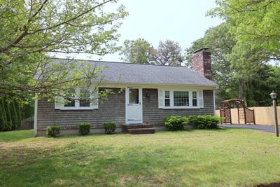 /international/us/25-skerry-road-south-dennis-ma-110099960233/