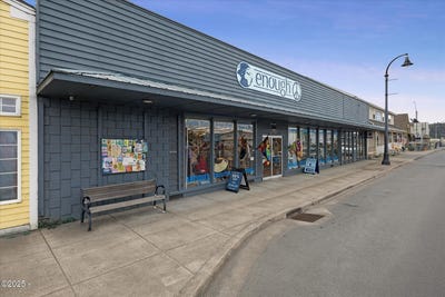 /international/us/140-nw-hwy-101-waldport-or-110099535028/
