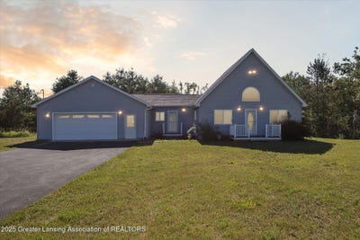 /international/us/1190-e-helmer-lake-road-fairview-mi-110101057498/?lang=en