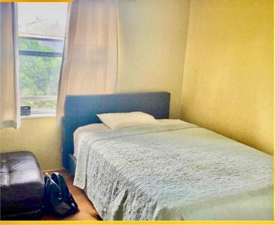 /international/us/872-nw-130th-avenue-pembroke-pines-fl-110106581205/