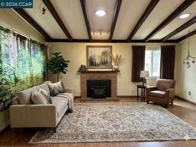 /international/us/4072-saint-james-dr-el-sobrante-ca-110109152119/