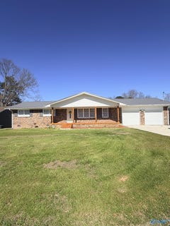 /international/us/1540-cedar-bend-road-n-southside-al-110106376467/