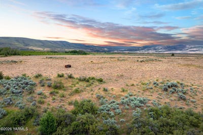 /international/us/nka-windy-lane-ave-yakima-wa-110108410592/