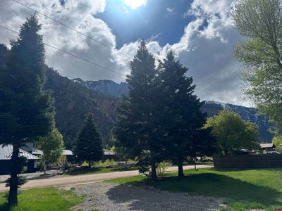 /international/us/1610-oak-street-ouray-co-110099398880/?lang=zh-cn