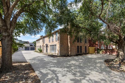 /international/us/2226-nantucket-dr-houston-tx-110106498135/