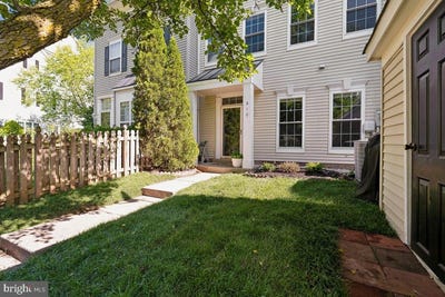 /international/us/816-estuary-drive-odenton-md-110108339251/