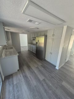 /international/us/1010-leisure-world-mesa-az-110107035258/