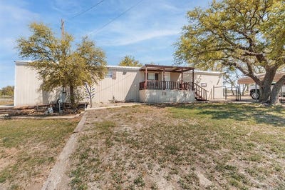 /international/us/124-lohn-street-brady-tx-110107402932/