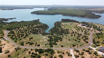 /international/us/103-sierra-vista-justiceburg-tx-110079208130/