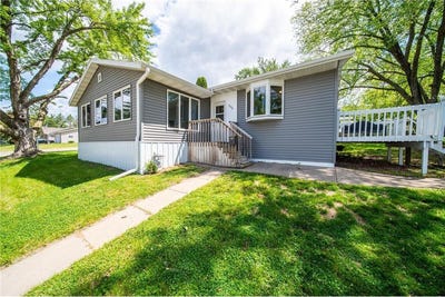 /international/us/306-hiawatha-drive-e-wabasha-mn-110099767830/