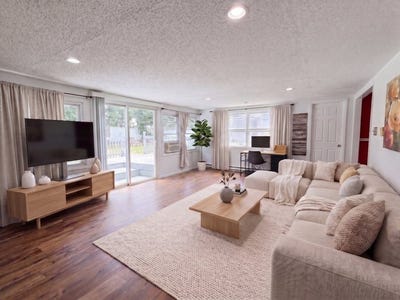 /international/us/39-groton-st-springfield-ma-110106734004/