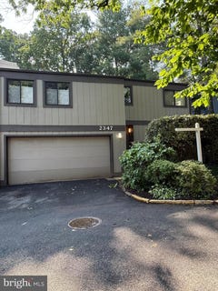 /international/us/2347-glade-bank-way-reston-va-110100256614/