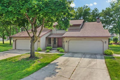 /international/us/2408-cedar-ridge-court-green-bay-wi-110099953584/