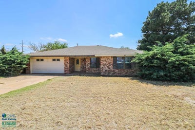 /international/us/705-w-virginia-street-floydada-tx-110107777488/