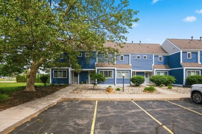 /international/us/261-black-river-street-south-haven-mi-110108826548/
