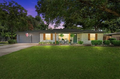 /international/us/1115-warden-street-benbrook-tx-110100746265/