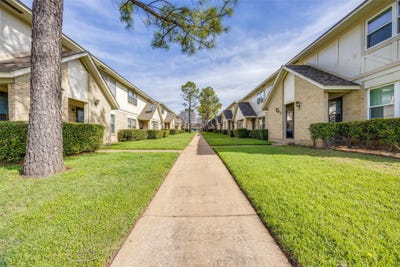 /international/us/1905-w-morton-street-denison-tx-110106671975/