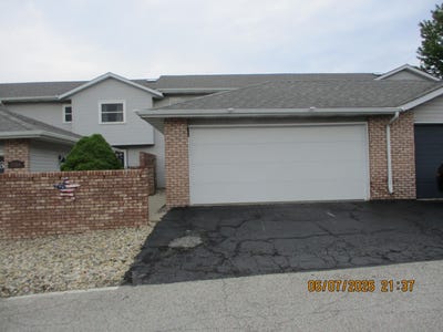 /international/us/2564-oakwood-drive-crown-point-in-110108637887/