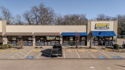 /international/us/220-crestway-drive-athens-tx-110104513331/