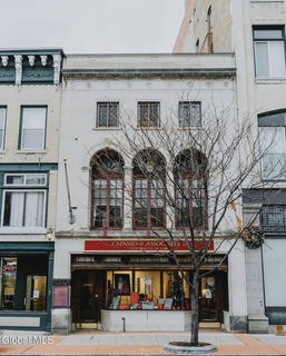 /international/us/213-state-street-schenectady-ny-110104104065/