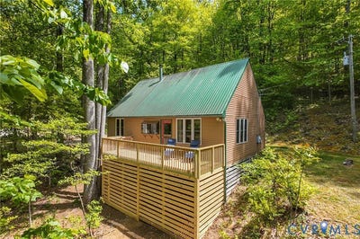 /international/us/270-little-cabin-road-amherst-va-110107995287/