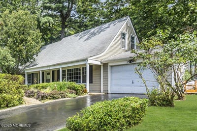 /international/us/9-jubilee-circle-aberdeen-nj-110100766435/?lang=en