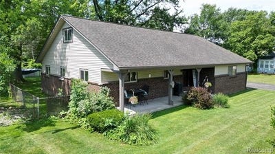 /international/us/24960-trombley-street-harrison-township-mi-110101170674/?lang=zh-tw
