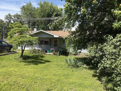 /international/us/226-sharp-street-mountain-view-mo-110108229306/