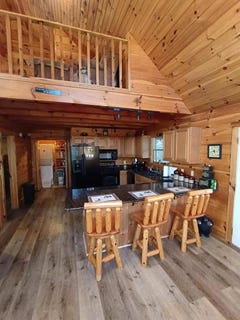 /international/us/165-nellie-circle-murphy-nc-110108443349/