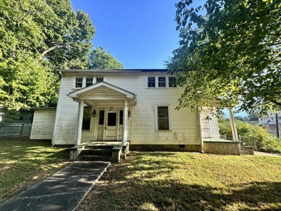 /international/us/204-e-villanow-street-lafayette-ga-110101299207/?lang=en