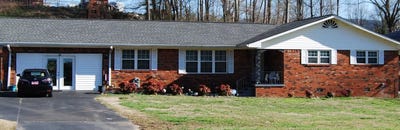 /international/us/544-n-pine-street-whitwell-tn-110104964577/