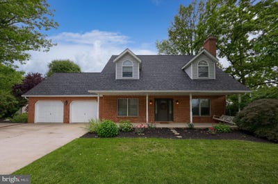 /international/us/70-dogwood-lane-manchester-pa-110109028069/