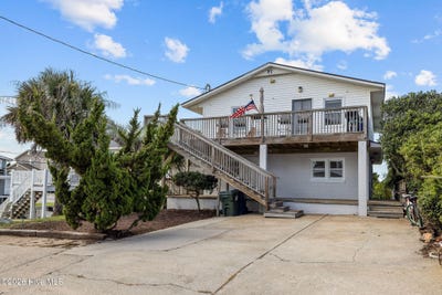 /international/us/217-w-atlantic-boulevard-atlantic-beach-nc-110107398983/